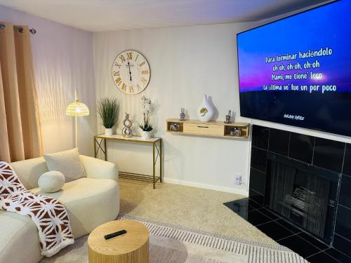 Mid-City Charm 2BR Near LAs Hotspots!, Los Angeles (fotografie 10)