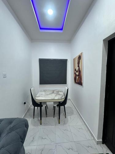 Magnanimous apartment 2bedroom flat in ogudu in Lagos