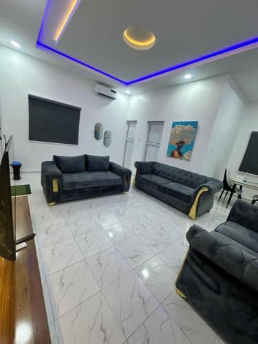 Magnanimous apartment 2bedroom flat in ogudu in Lagos