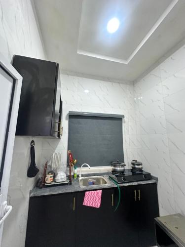 Magnanimous apartment 2bedroom flat in ogudu in Lagos