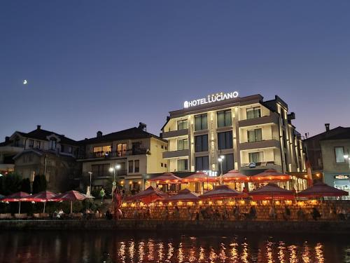 . Hotel Luciano