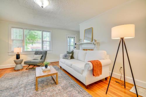 Danville Home with Patio Less Than half Mi to Caesars Casino! in Danville, USA
