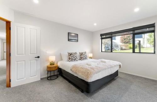 Four-Bedroom House image 5