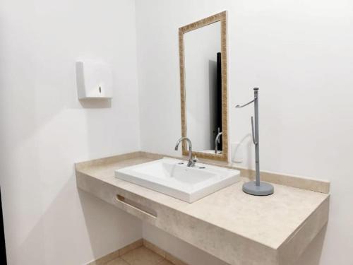 Ferdin Hostel e Pousada in อนิตาการิบัลดี