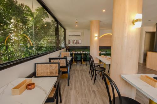 Restaurant, The Quarters by Rosey in Cabanatuan