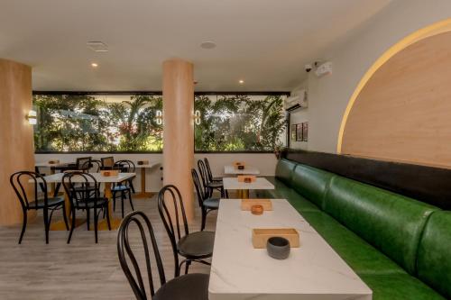 Restaurant, The Quarters by Rosey in Cabanatuan