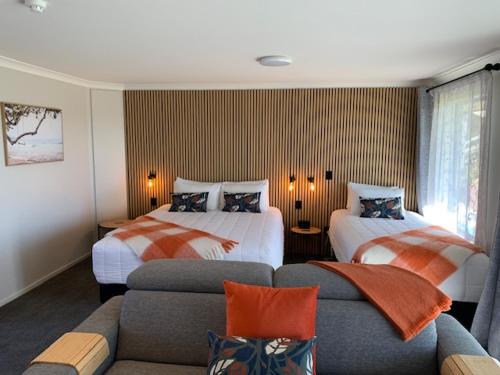 ฮาสต์ ริเวอร์ โมเต็ล แอนด์ ฮอลิเดย์ พาร์ค (Haast River Motels & Holiday Park) in ฮาสท์