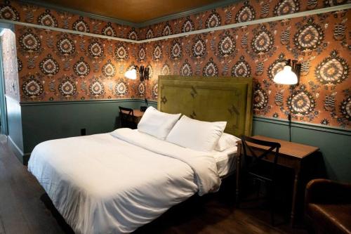 The Gas Lamp Hotel - Davy Suite in Philadelphia, USA