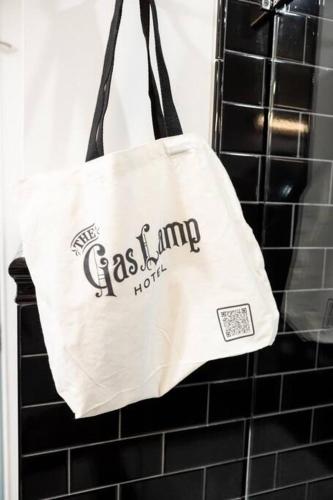 The Gas Lamp Hotel - Davy Suite in Philadelphia, USA