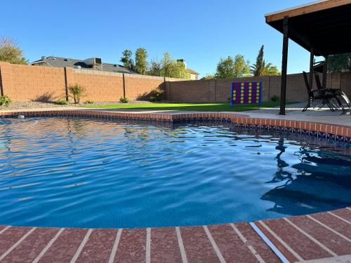 Glendale Gem with Pool & Office in Prime Location, Glendale (zdjęcie 6)