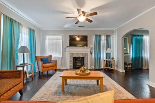 Breezy like Sunday Morning- Close to Everything! - Prattville, AL