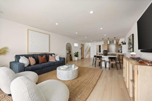 Noir Malibu Beach by Stay Awhile Villas in Malibu, USA