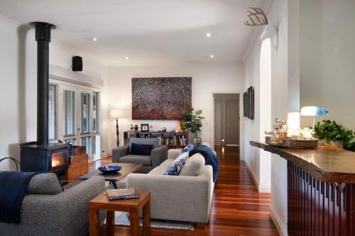 Loddon Retreat- picturesque country escape