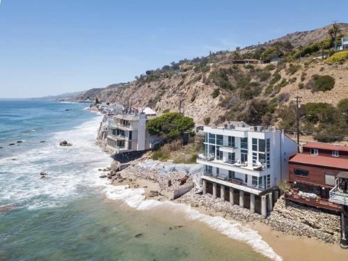 Villa Bahia by Stay Awhile Villas in Malibu, USA