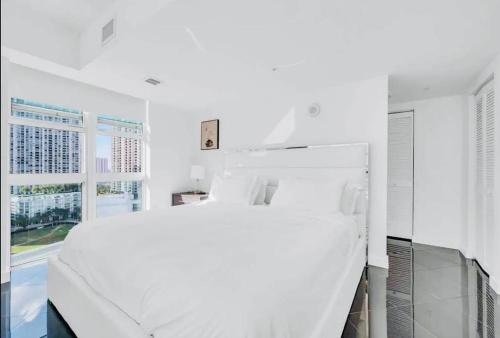 Best Luxury Location Loft on Miami in Miami, USA