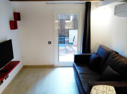 CITY CENTER TWO BEDROOMS APARTMENT, IN A 1870's FULL RENEWED BUILDING, Barcelona (fotografie 3)