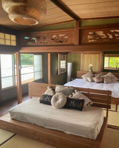 繁華街まで徒歩10分の好立地 観光や食事を楽しむことができます
