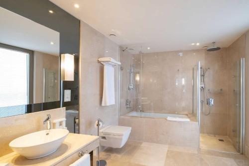 room detail thumbnail 2