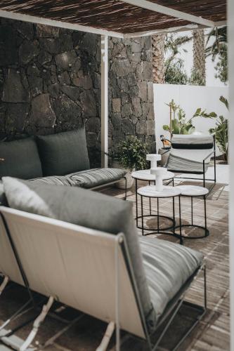 Balkons/terase, Villa Amonita - luxurious space, private pool in Tiagua
