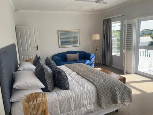 Out Of The Blue in Kenton-on-Sea