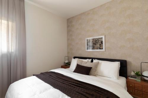 The J - Luxury Apartments By Localz