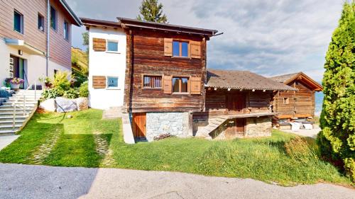 Mountain getaway in the heart of Nax in Nax, Schweiz