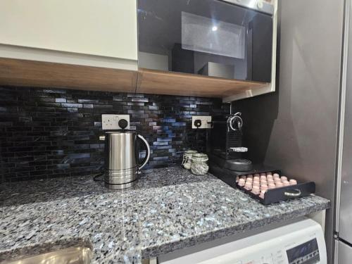 Apollo 16-1 bed town center Apollo 16-1 bed town center