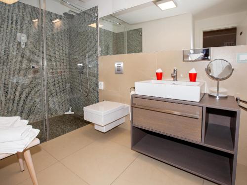 Well-appointed bathrooms