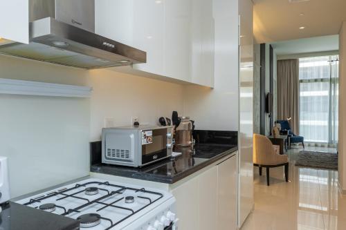 Escape24 Premium Studio in Damac Hills, Dubai (photo 3)