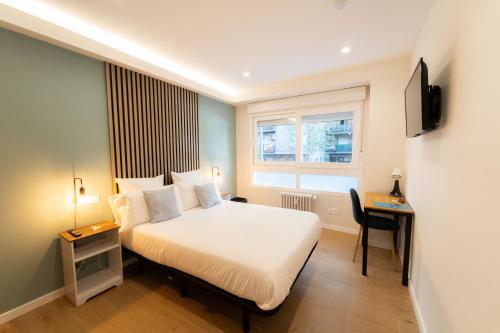 I'M Room Suites Nuevos Ministerios - Bernabeu 'Digital Access', Мадрид