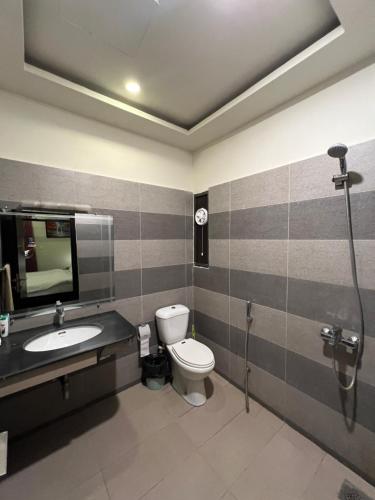 2 Bedroom Appartment Near Airport & Moterway - image 2
