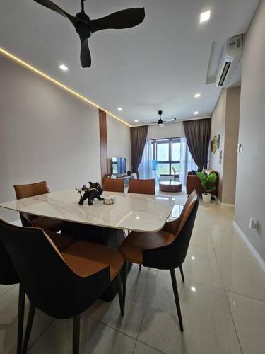 3BR The Luxurie at Paradigm Mall Residences 3BR The Luxurie at Paradigm Mall Residences