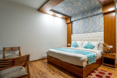 Pristine Inn Manali – Manali, PA
