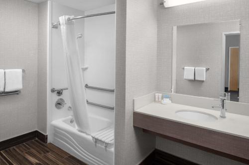 Hampton Inn & Suites Orem/Provo - image 13
