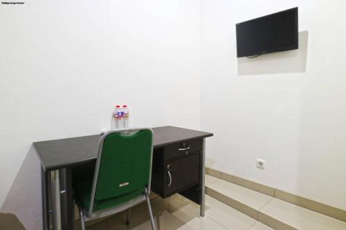 Saloka Guest House & Residence in Cimahi Utara