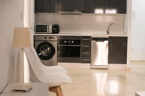One-Bedroom Apartment image 6