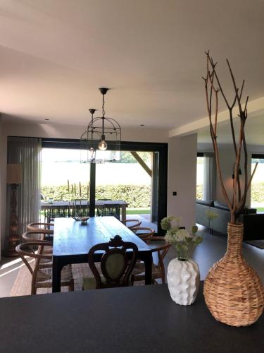 บริการและสิ่งอำนวยความสะดวก, Smithoes in ออทมาร์ซุม แกร์น