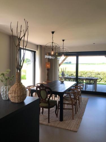 บริการและสิ่งอำนวยความสะดวก, Smithoes in ออทมาร์ซุม แกร์น