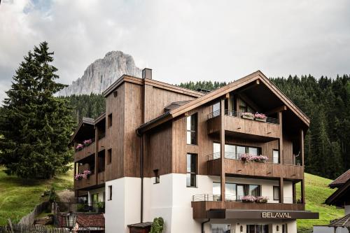 Hotel Belaval - Tap to explore photos