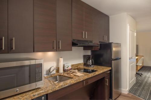 TownePlace Suites by Marriott Wareham Buzzards Bay - image 7