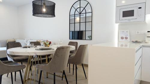 SUNNY HILLS sweet apartment 2