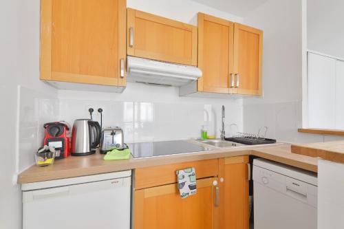 Appartement Quartier Chatelet Les Halles 2 Free Netflix - image 9