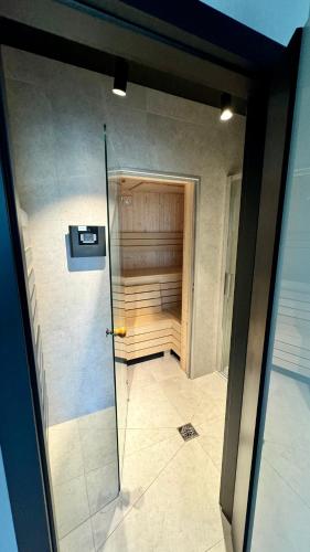 Sauna, Nova Letnica Apartment by BookingHost in Letnica