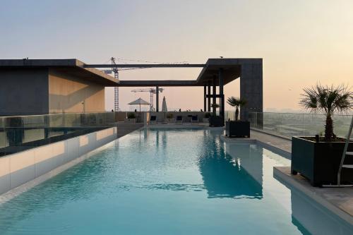 Blueground City Walk BK view rooftop pool DXB-1369, Dubái (foto 4)