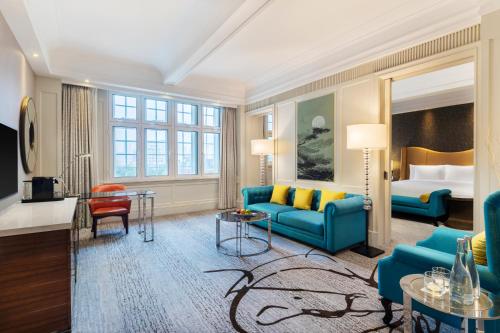 Deluxe Suite-Cathay Building image 2