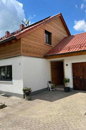 Stilvolle, große Ferienwohnung in der Hallertau, Nähe Pfaffenhofen & Scheyern (Stilvolle, große Ferienwohnung in der Hallertau, Nahe Pfaffenhofen & Scheyern) in Scheyern