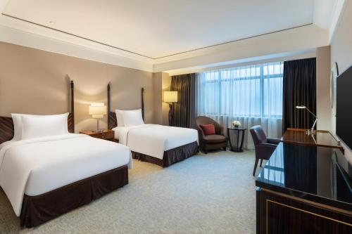 Deluxe Twin - Cathay Garden room in Jin Jiang Hotel