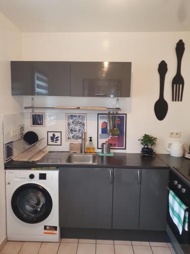 Cosy & Modern Logement avec parking privé et proche métro Paris !, Le Kremlin-Bicêtre (zdjęcie 9)