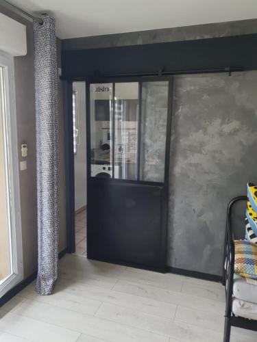 Cosy & Modern Logement avec parking privé et proche métro Paris !, Le Kremlin-Bicêtre (zdjęcie 7)