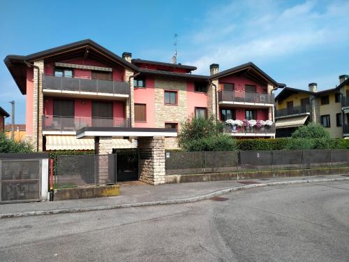 Casa ERRI, Brusaporto
